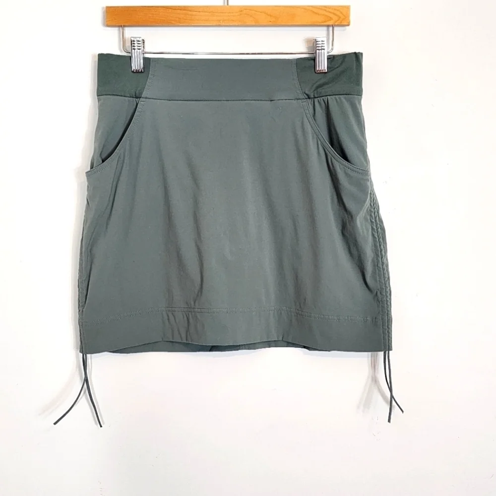 NWOT Columbia Women’s Anytime Athletic Athleisure Hiking Casual Skort SZ Medium - Picture 2 of 8